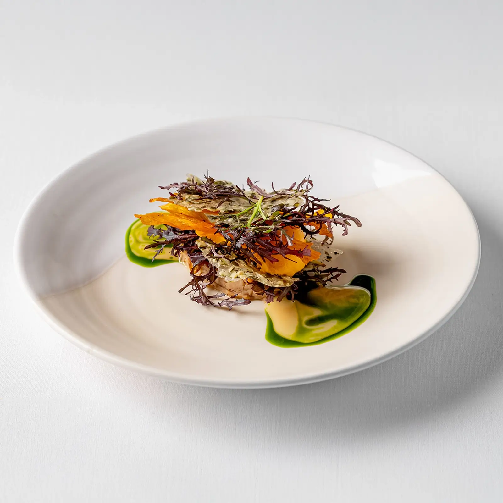 TheOWO_restaurants-and-bars_mauros table_gallery_b